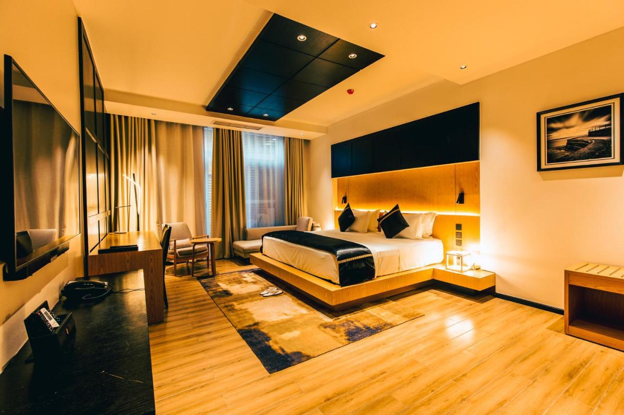 Blackwood Boutique Hotel And Apartments Дар-эс-Саламе Экстерьер фото